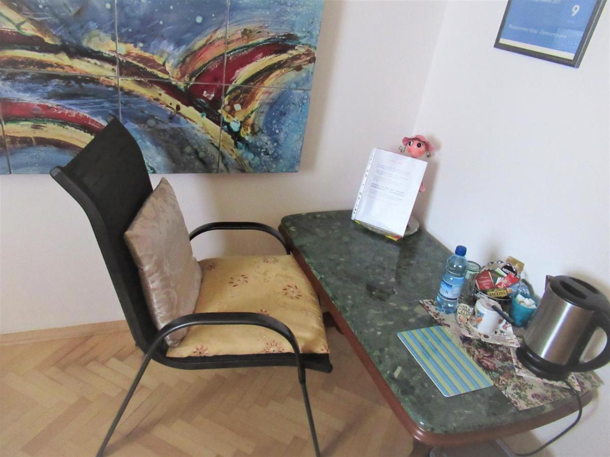 Privatzimmer Graz - Zentrumsnahe Екстериор снимка